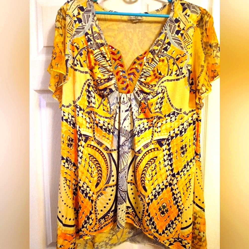Women's plus size 3x yellow and black flowy blouse